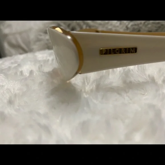 Pilgrim glasses - Picture 3 of 3